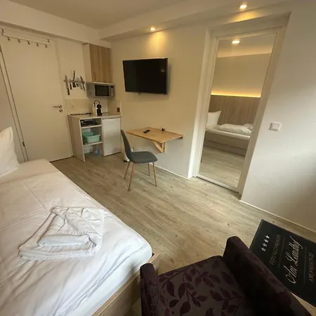 Einzelzimmer Mit Bad In Appartement
