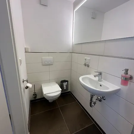 Einzelzimmer Mit Bad In Heiligenstadt