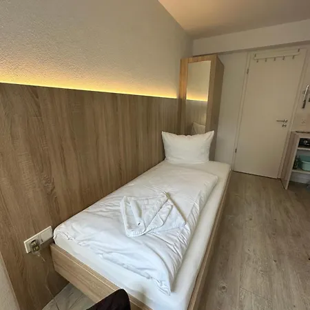 Appartement Einzelzimmer Mit Bad In *