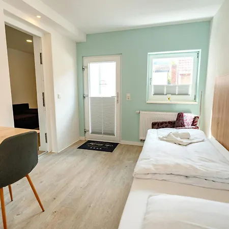 Einzelzimmer Mit Bad In Appartement